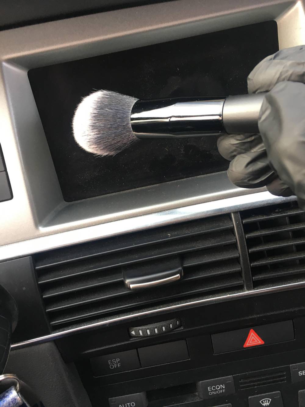 Detailing-auto-Cahors-nettoyage-renovation-voiture-Cedric-Darneau-Nettoyage & Rénovation Néo-Rétro 46